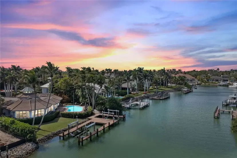 Picture of 989 Admiralty Parade E E, Naples FL 34102