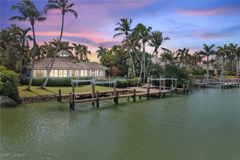 Picture of 989 Admiralty Parade E E, Naples FL 34102