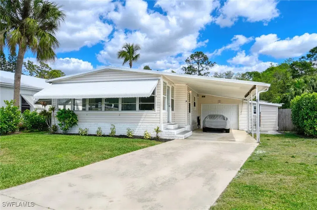 Picture of 5 Creek Cir, Naples, FL 34114
