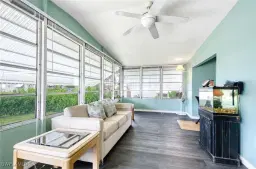 Picture of 5 Creek Cir, Naples, FL 34114
