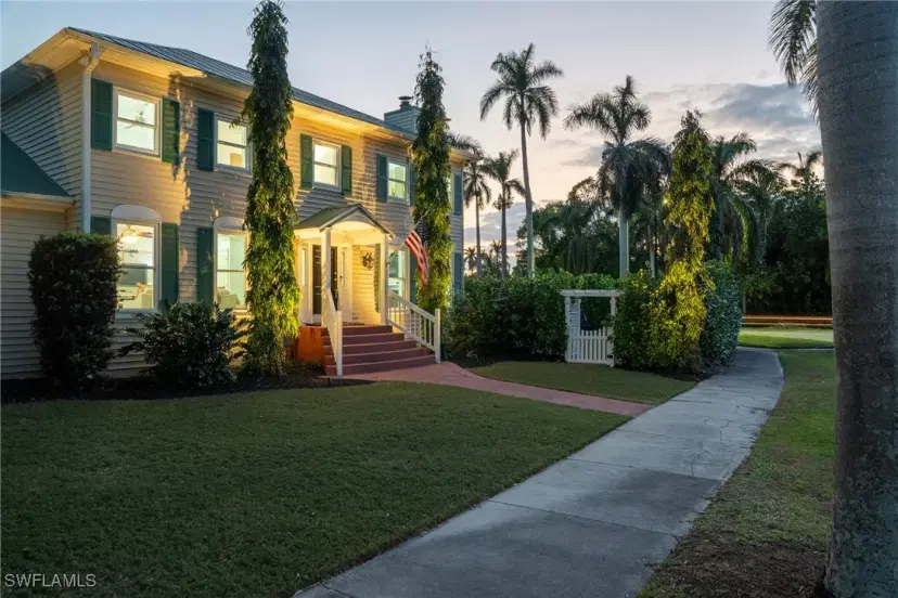 Picture of 1410 El Prado Ave, Fort Myers FL 33901