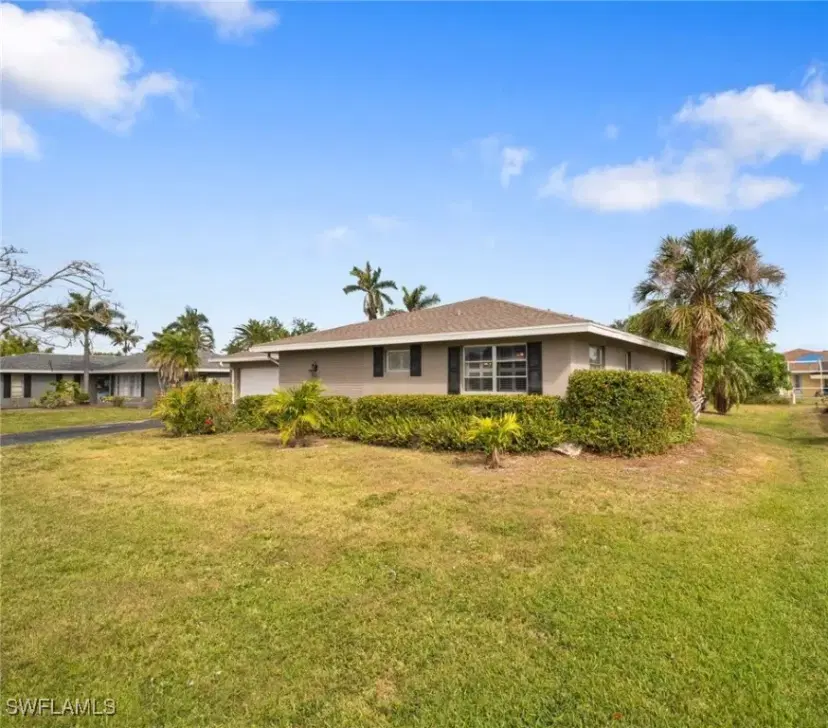 Picture of 1557 Woodwind Ct, Fort Myers FL 33919