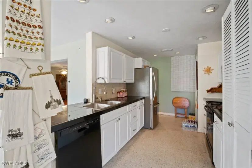 Picture of 1557 Woodwind Ct, Fort Myers FL 33919
