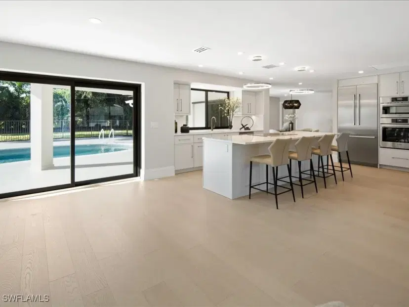 Picture of 518 Cypress Way E, Naples FL 34110