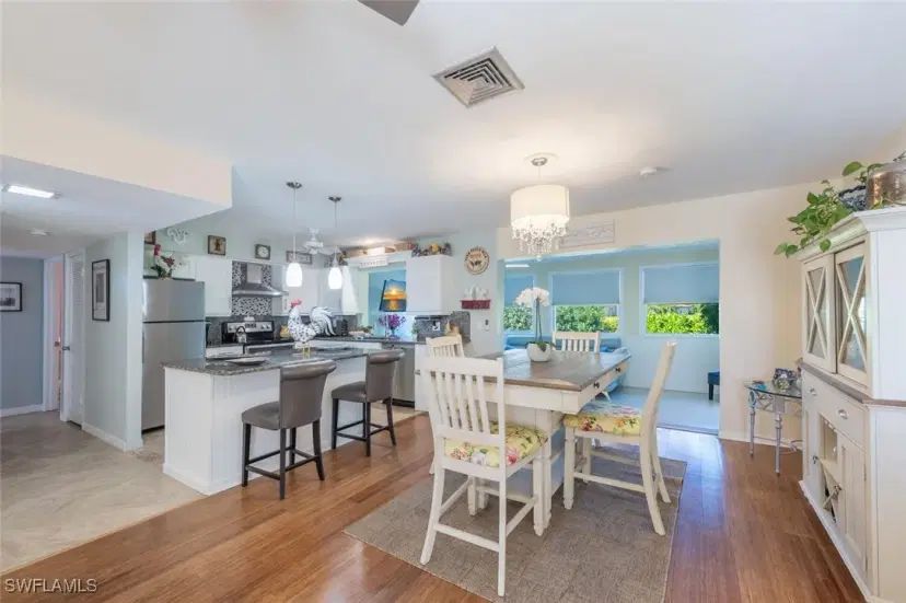 Picture of 4280 Lakewood Blvd G14, Naples FL 34112