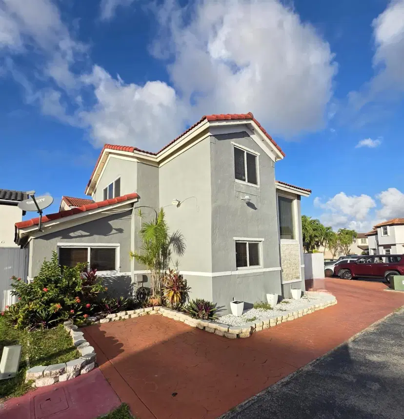 Picture of 12677 NW 10Th Trail, Miami FL 33182