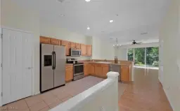 Picture of 15583 Marcello Cir 145, Naples, FL 34110
