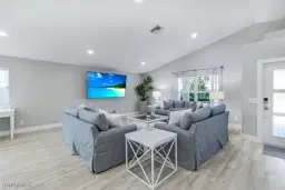 Picture of 820 102Nd Ave N, Naples, FL 34108