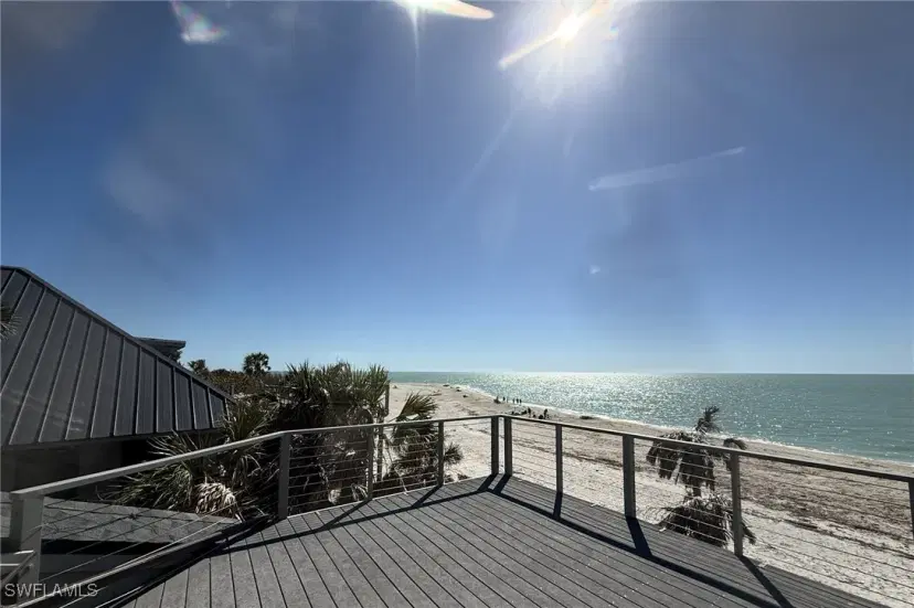 Picture of 484 Gulf Bend Dr, Captiva FL 33924