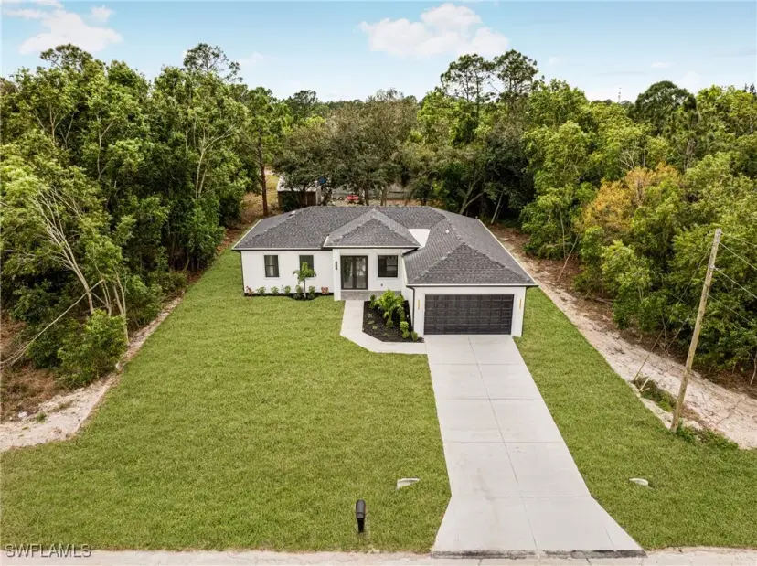 Picture of 824 Grenada Ave, Lehigh Acres FL 33974