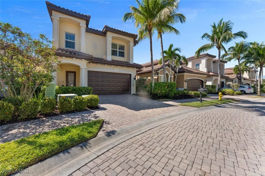 Picture of 5769 Mango Cir, Naples, FL 34110