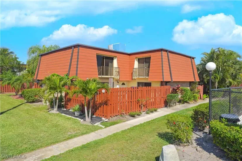 Picture of 12328 Woodrose Ct 1, Fort Myers FL 33907