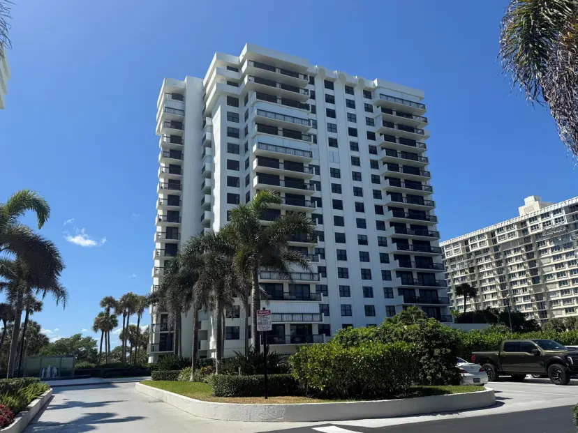 Picture of 2003 N Ocean Boulevard 305N, Boca Raton FL 33431