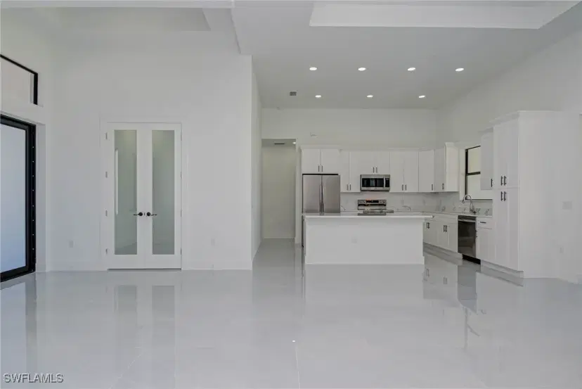 Picture of 1022 NW 8Th Ter, Cape Coral FL 33993