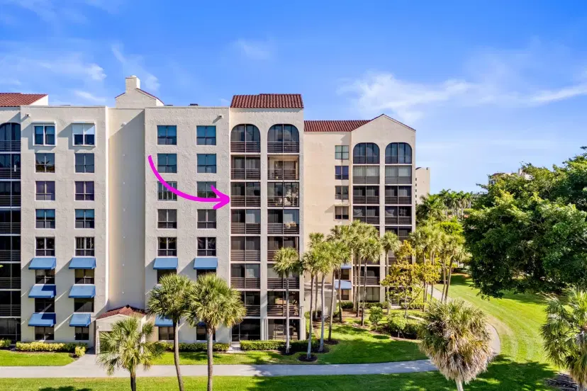 Picture of 7572 Regency Lake Drive 601, Boca Raton FL 33433