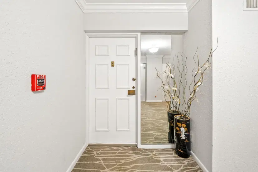 Picture of 7572 Regency Lake Drive 601, Boca Raton FL 33433