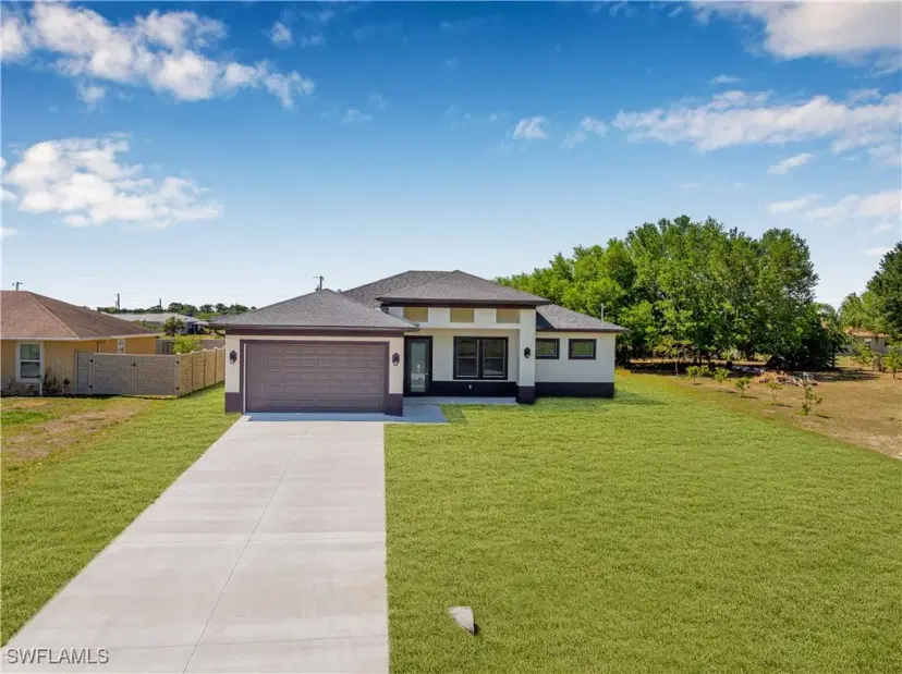 Picture of 7026 Ramrod Cir, Labelle FL 33935