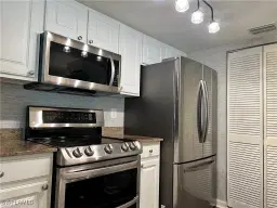 Picture of 4105 Residence Dr 707, Fort Myers, FL 33901