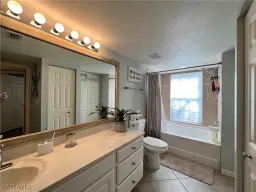 Picture of 4105 Residence Dr 707, Fort Myers, FL 33901