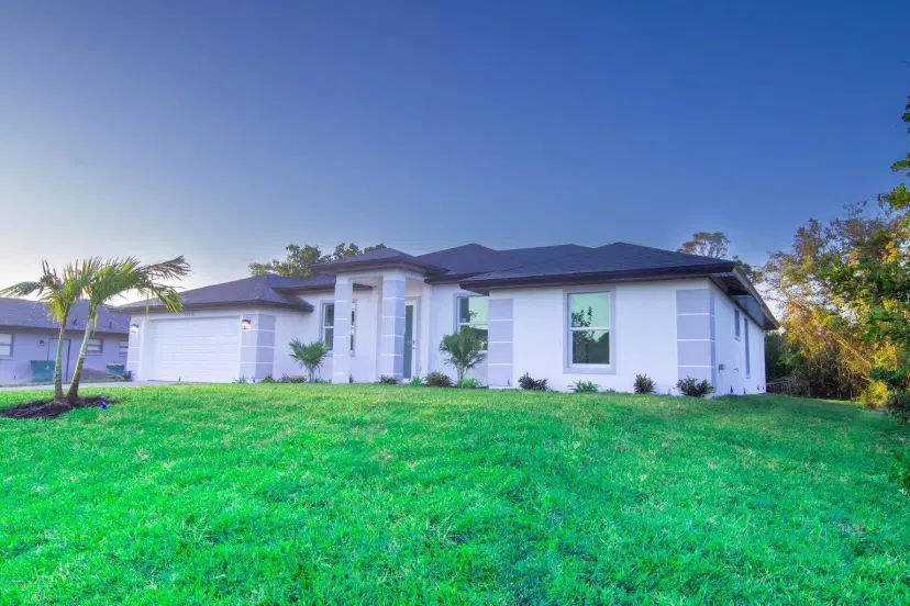 Picture of 10235 Stonecrop Avenue, Englewood FL 34224