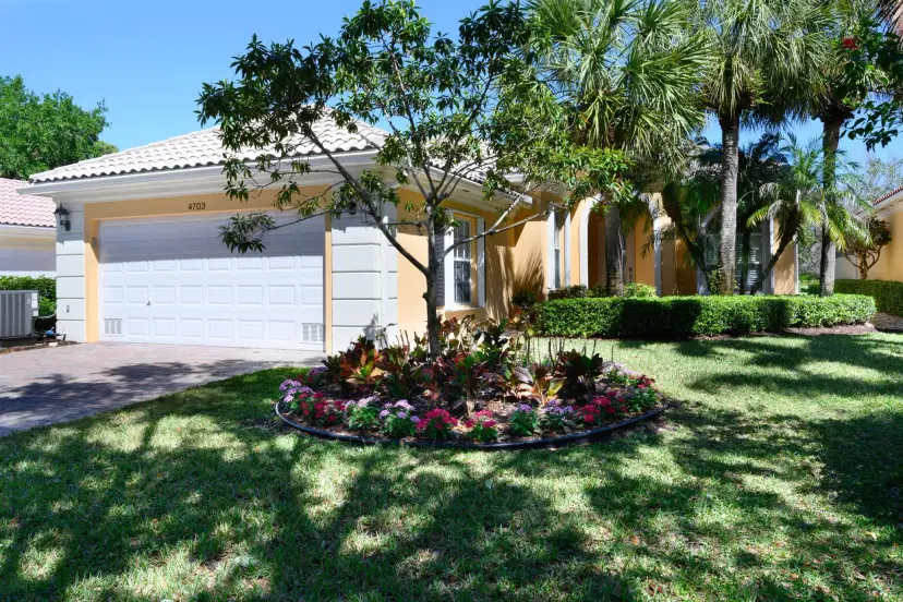 Picture of 4703 Dovehill Drive, Palm Beach Gardens FL 33418