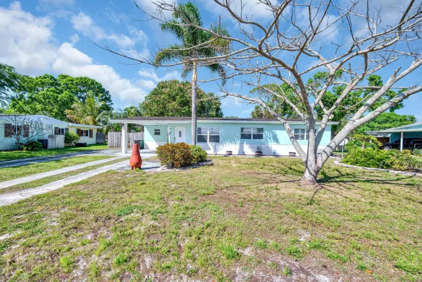 Picture of 332 Smallwood Avenue, Fort Pierce FL 34982