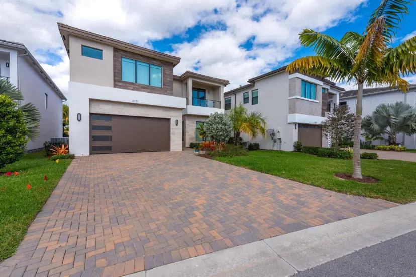 Picture of 8131 Laurel Falls Dr Drive, Boca Raton FL 33496