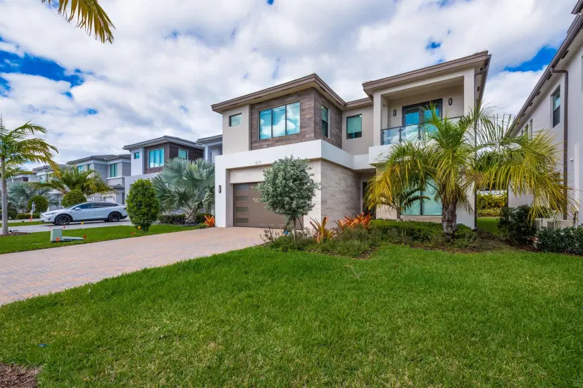 Picture of 8131 Laurel Falls Dr Drive, Boca Raton FL 33496