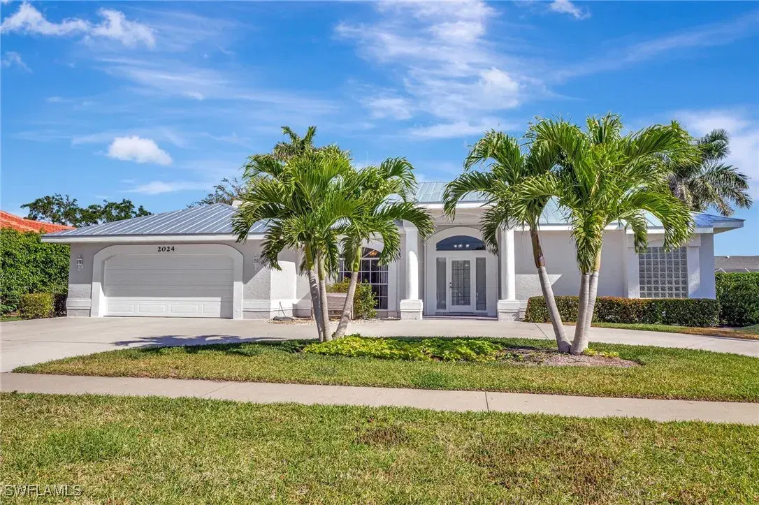 Picture of 2024 Imperial Cir, Naples, FL 34110