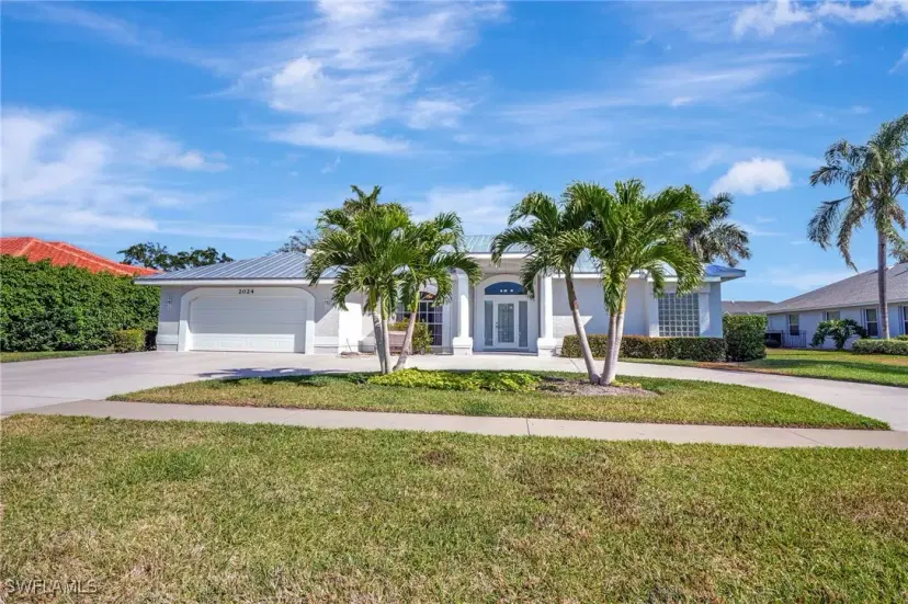 Picture of 2024 Imperial Cir, Naples FL 34110