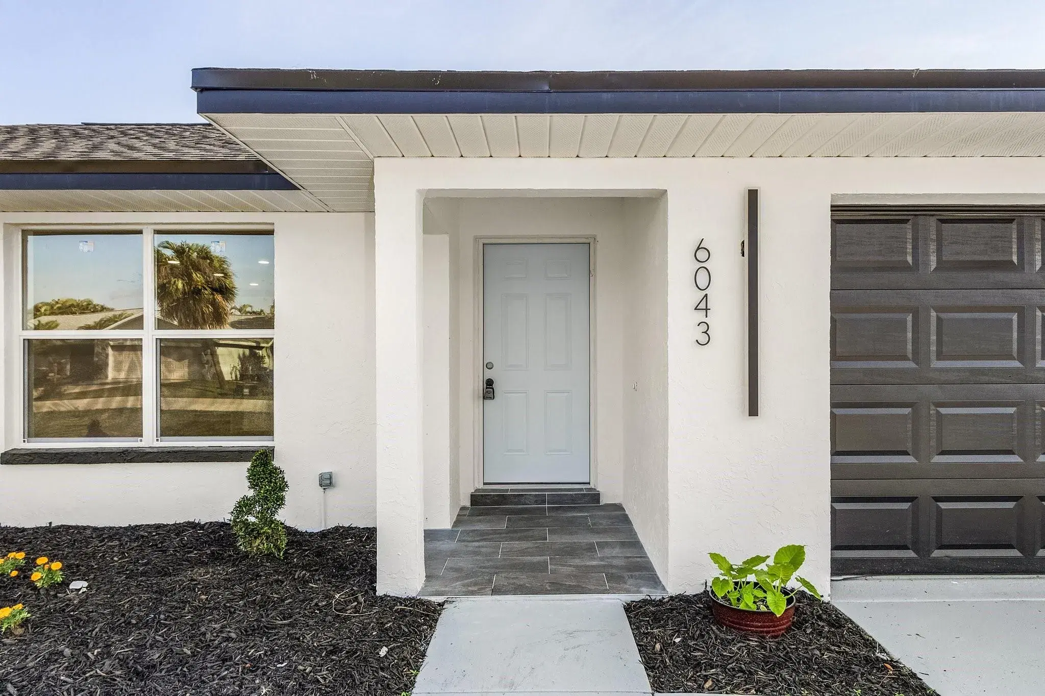 Picture of 6043 Birnam Wood Ln, Fort Myers, FL 33908