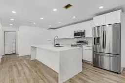 Picture of 6043 Birnam Wood Ln, Fort Myers, FL 33908