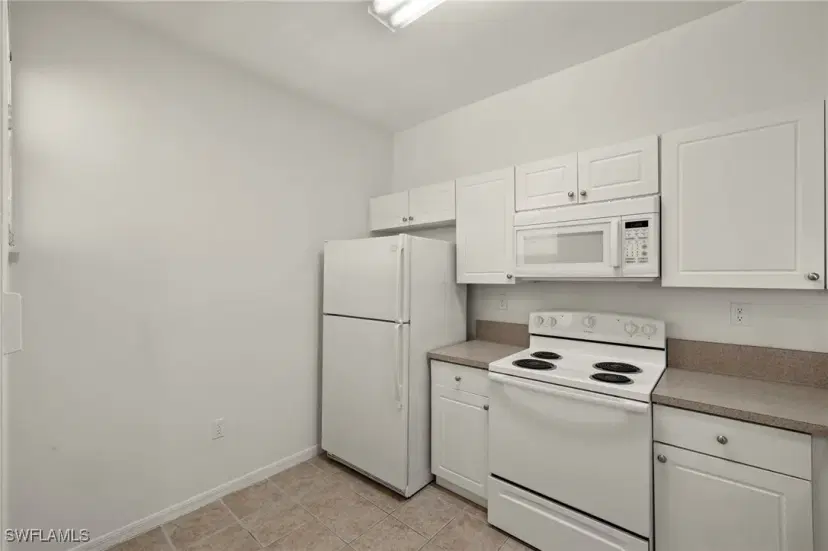 Picture of 15425 Bellamar Cir 924, Fort Myers FL 33908
