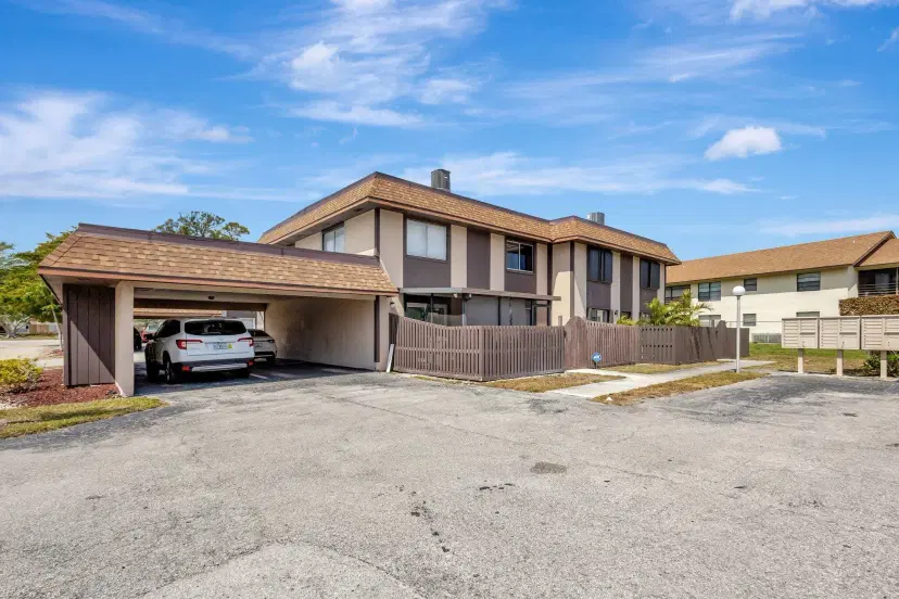 Picture of 2110 Sherwood Forest Boulevard 24, West Palm Beach FL 33415