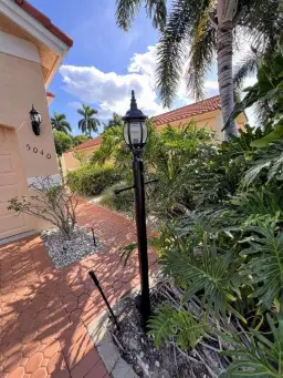 Picture of 5040 Alencia Ct, Delray Beach, FL 33484