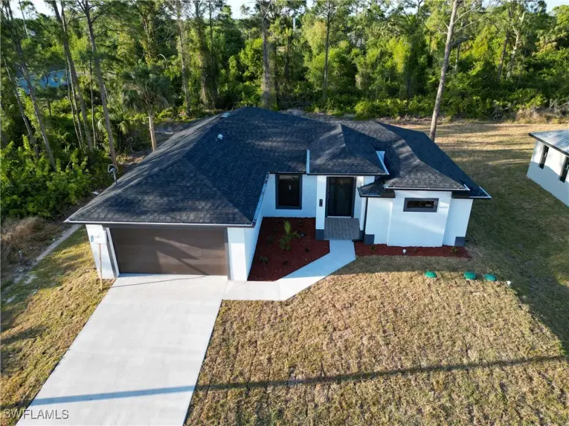 Picture of 2716 2Nd St Sw, Lehigh Acres FL 33976