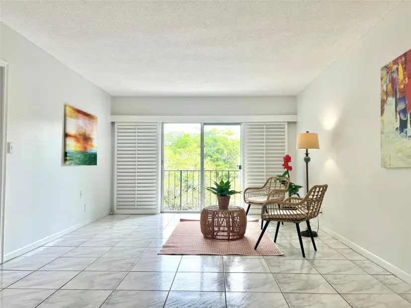 Picture of 1785 N Andrews Sq 202E, Wilton Manors FL 33311