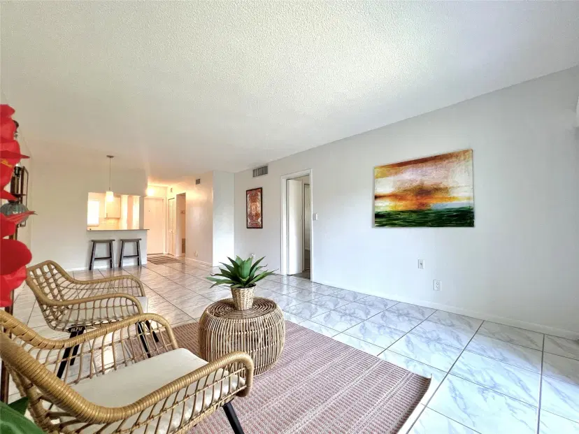 Picture of 1785 N Andrews Sq 202E, Wilton Manors FL 33311