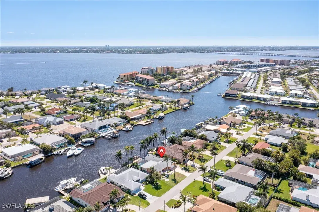 Picture of 3913 SE 19Th Ave, Cape Coral, FL 33904