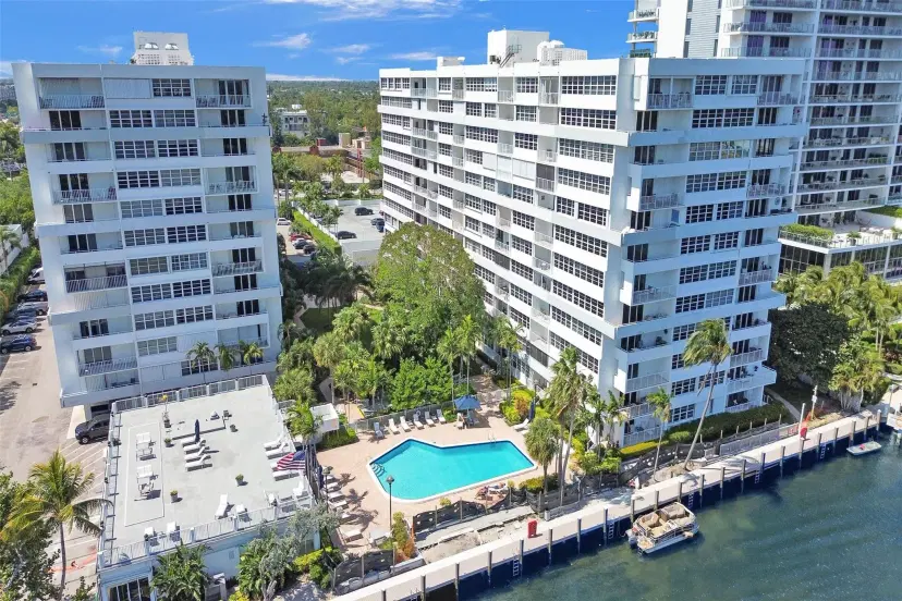 Picture of 1170 N Federal Hwy 1009, Fort Lauderdale FL 33304