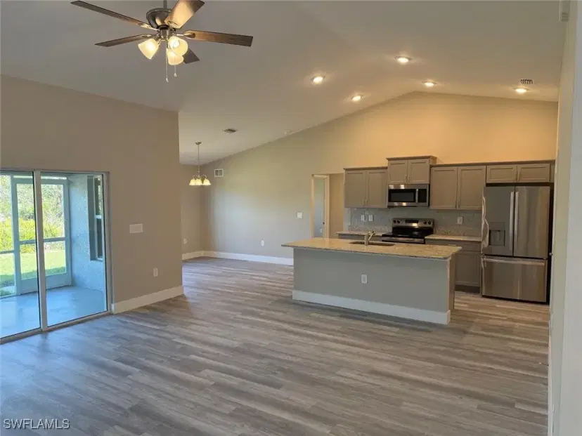 Picture of 809 Poinsettia Ave, Lehigh Acres FL 33972