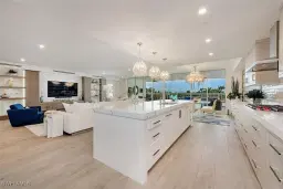 Picture of 13945 Old Coast Rd 302, Naples, FL 34110