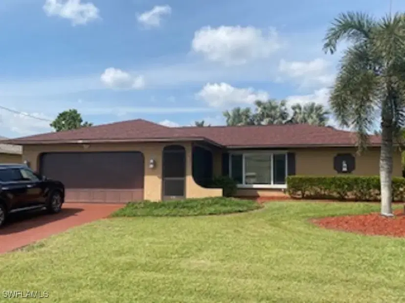 Picture of 1135 SE 19Th Ln, Cape Coral FL 33990