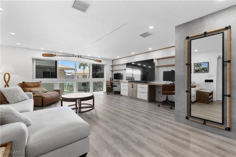 Picture of 2500 Gulf Shore Blvd N N7, Naples FL 34103