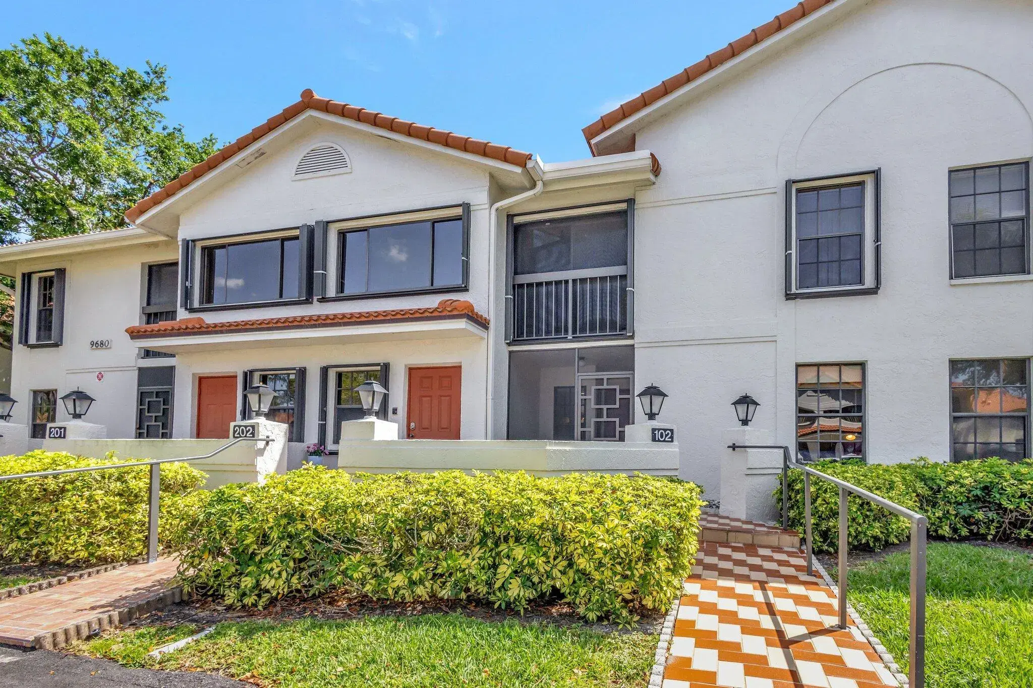 Picture of 9680 Sills Drive E 102, Boynton Beach, FL 33437