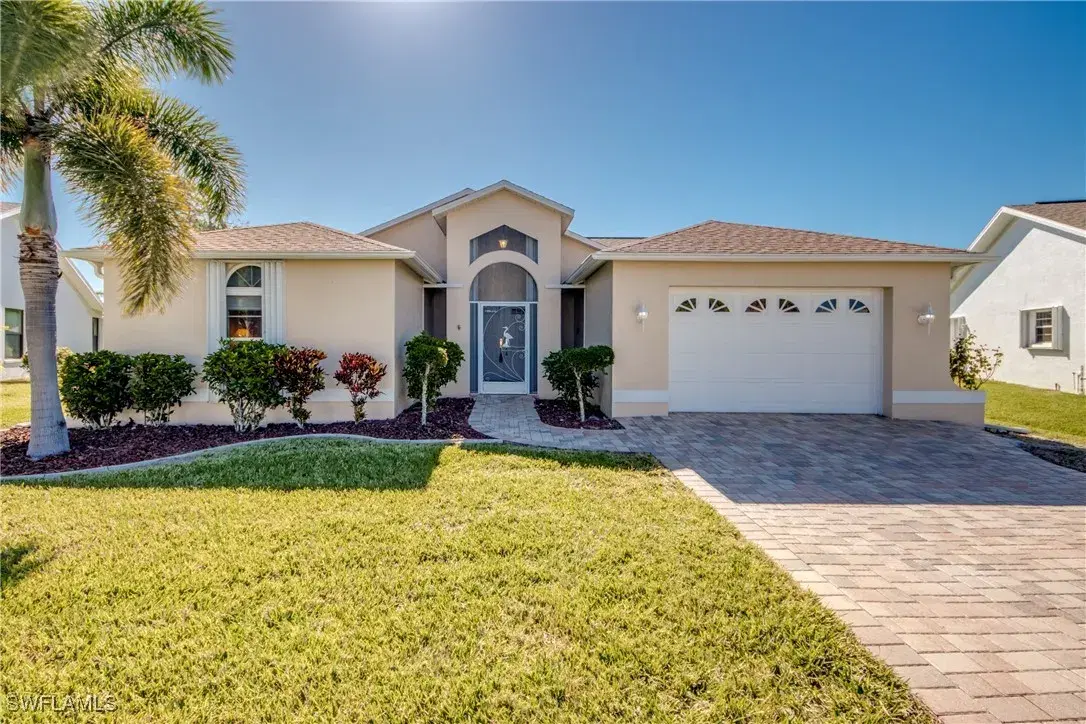 Picture of 3449 Clubview Dr, North Fort Myers, FL 33917