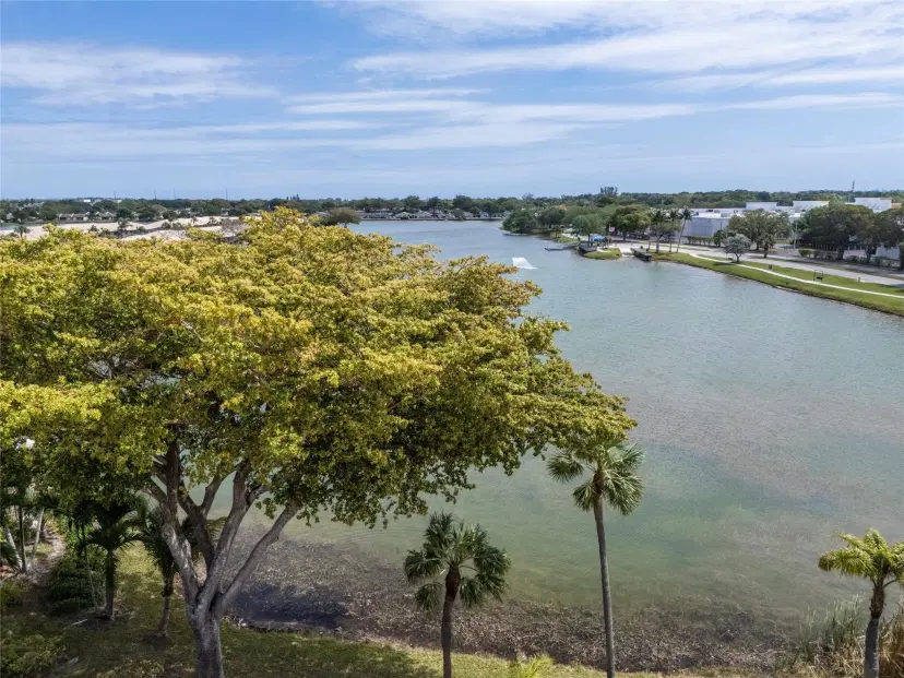 Picture of 5541 Lakeside Dr 201, Margate FL 33063