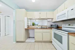Picture of 5541 Lakeside Dr 201, Margate, FL 33063