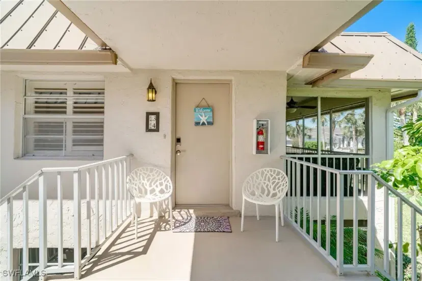 Picture of 1549 Sandpiper St 34, Naples FL 34102