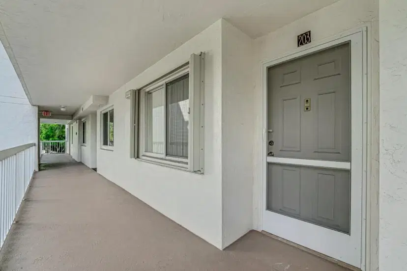 Picture of 3146 Via Poinciana 203, Lake Worth FL 33467
